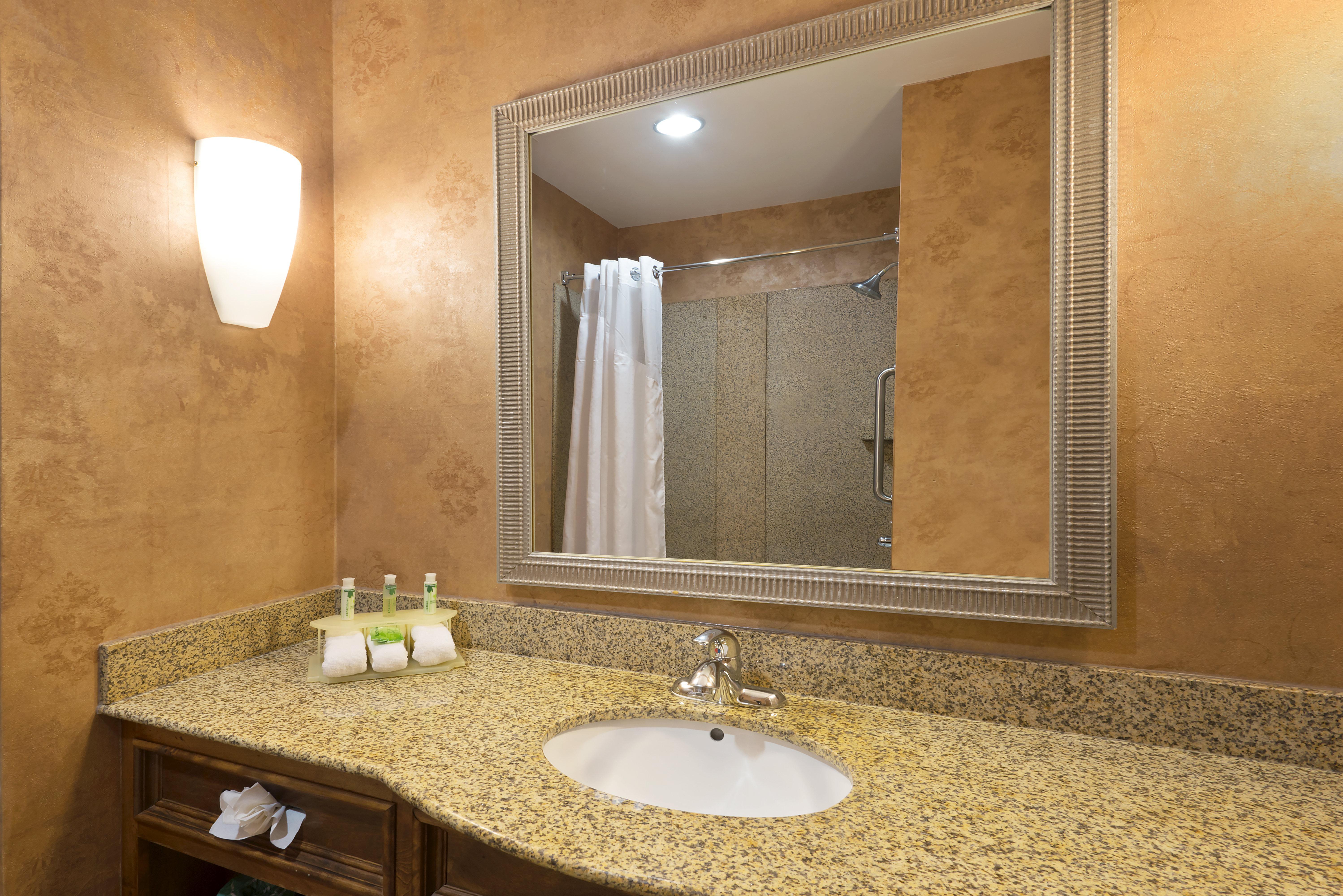 Hotel Express West By Ihg 2*