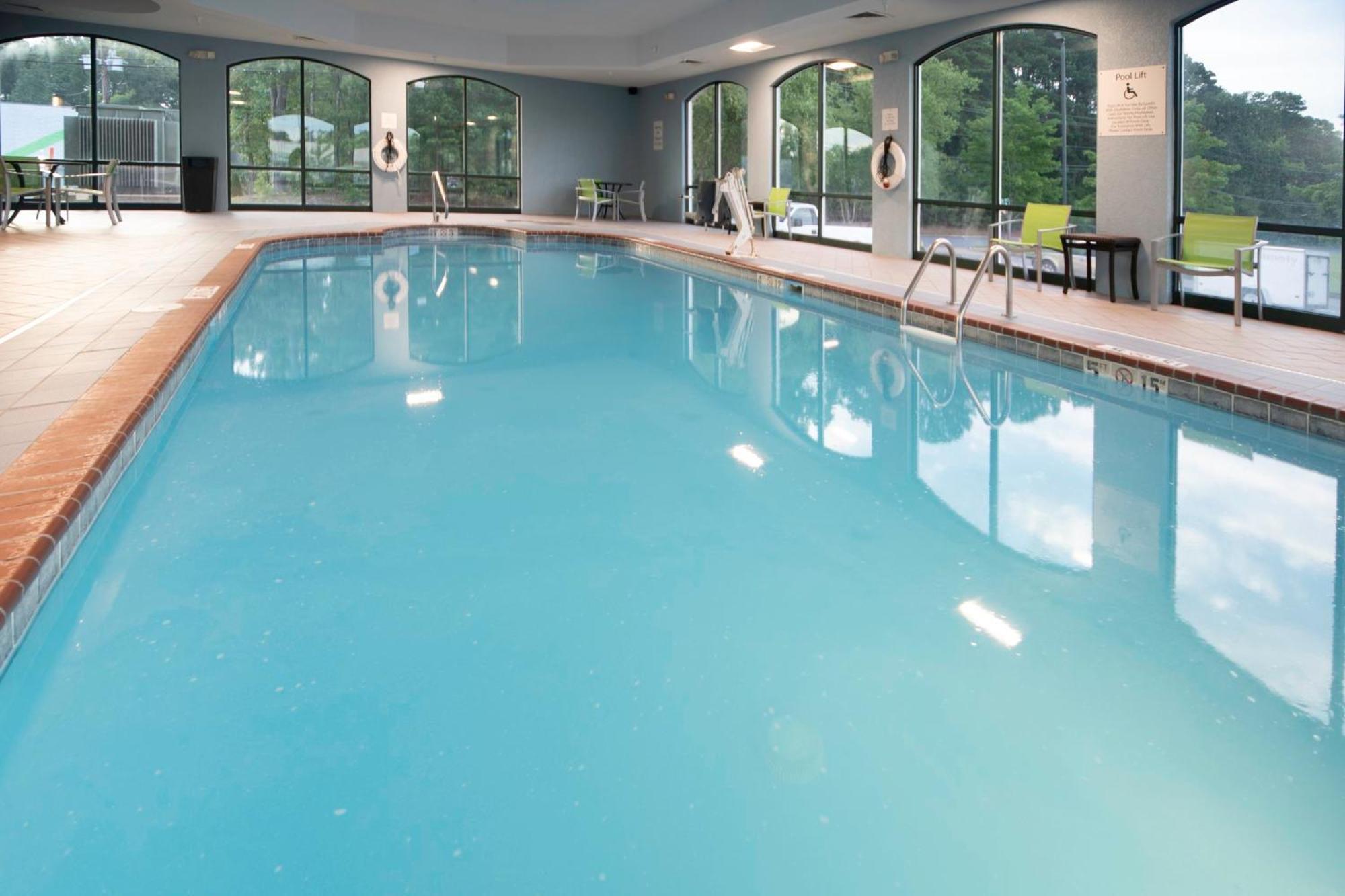 Express West By Ihg Little Rock