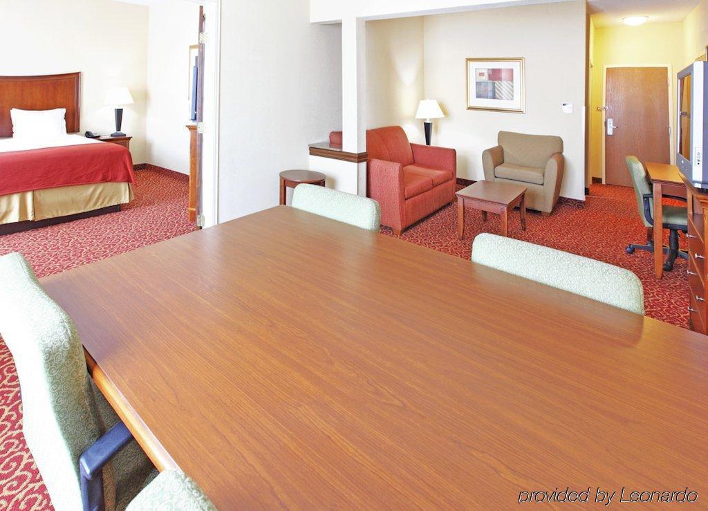 Hotel Express West By Ihg Little Rock