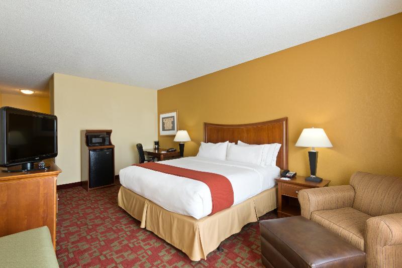 Express West By Ihg Hotel Little Rock